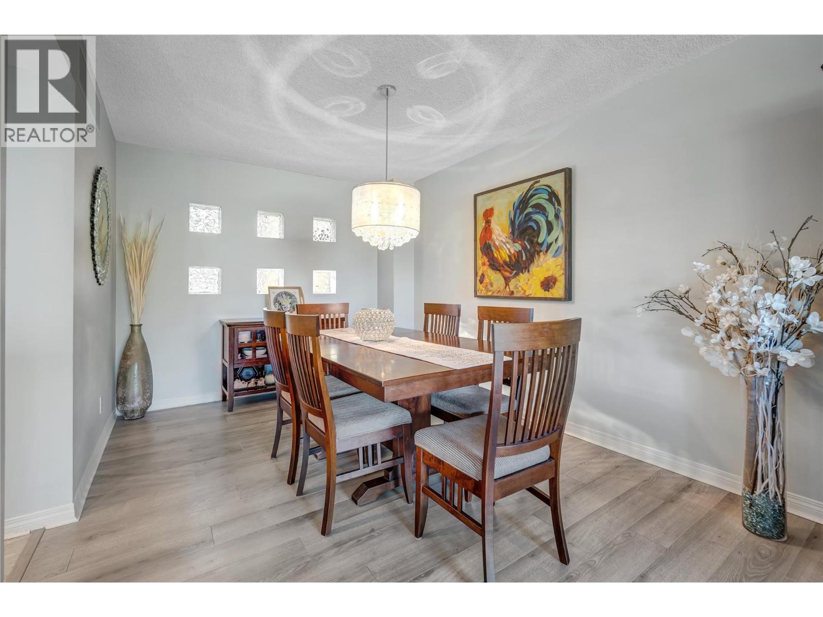 202 86 Lakeshore Drive, Penticton