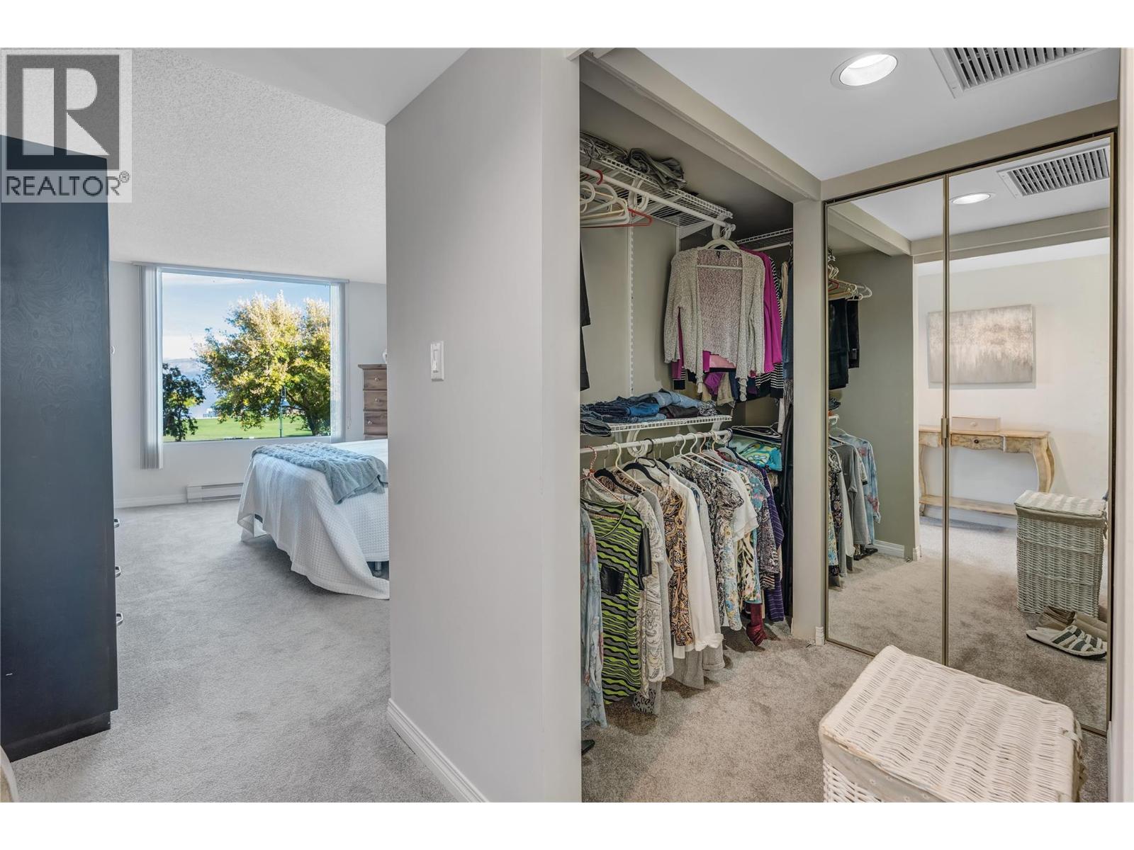 202 86 Lakeshore Drive, Penticton