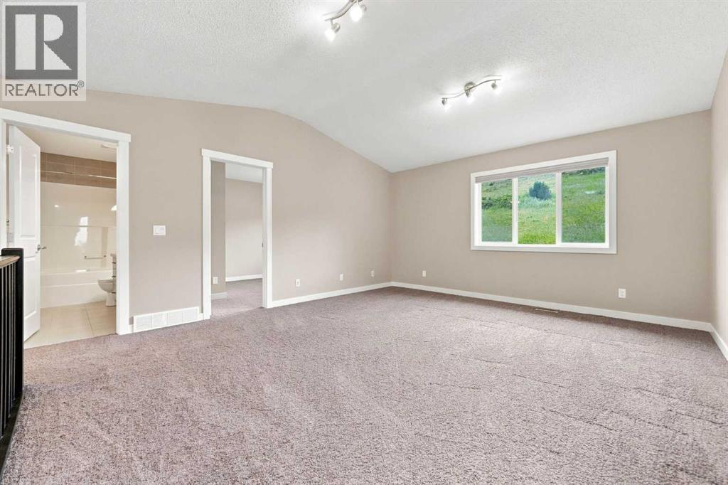 80 Sherwood Crescent Northwest - Photo 16