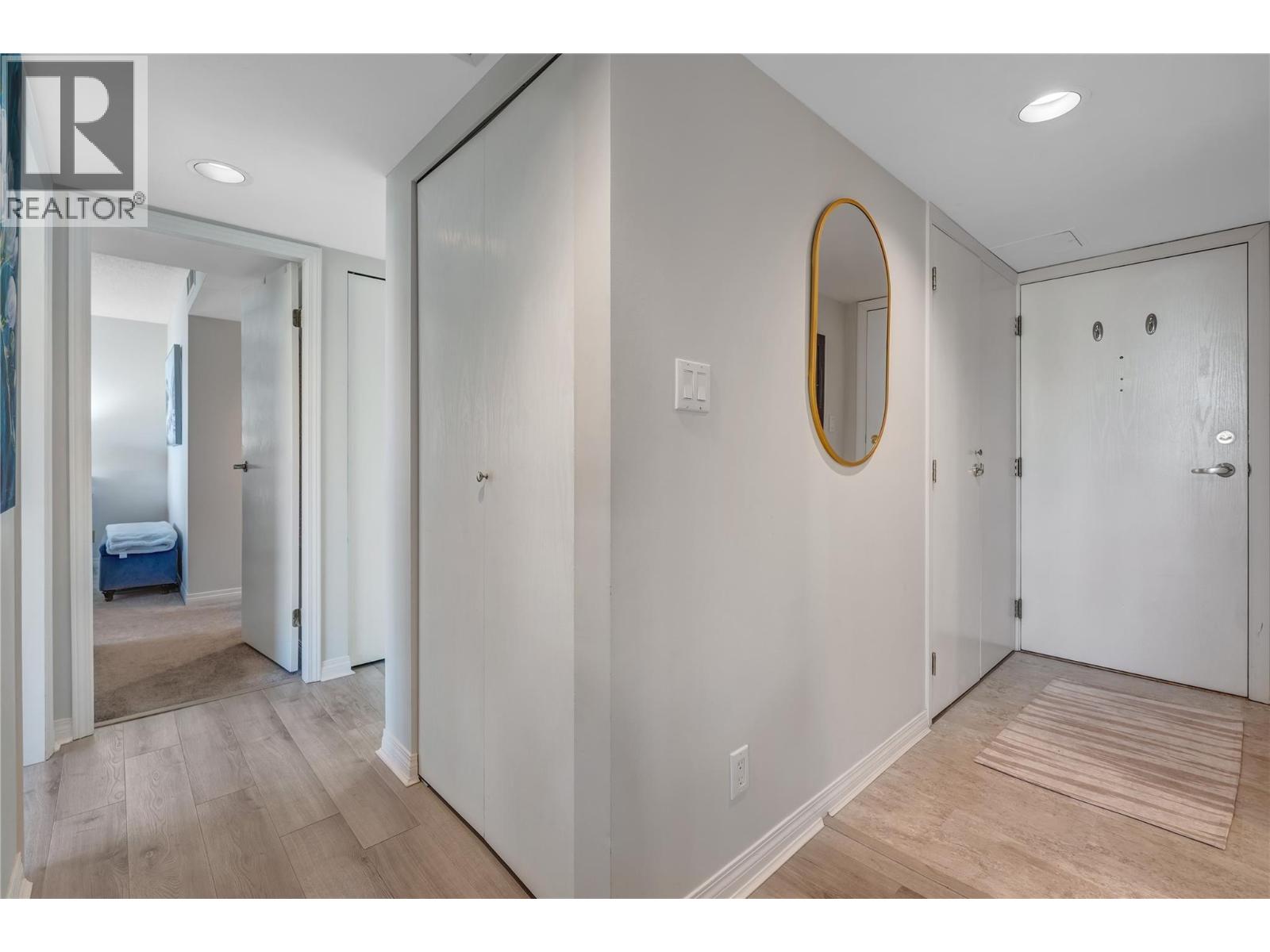 202 86 Lakeshore Drive, Penticton