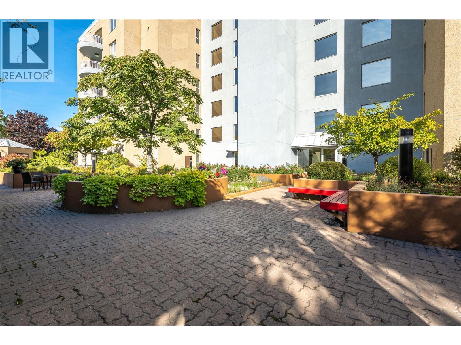 202 86 Lakeshore Drive, Penticton