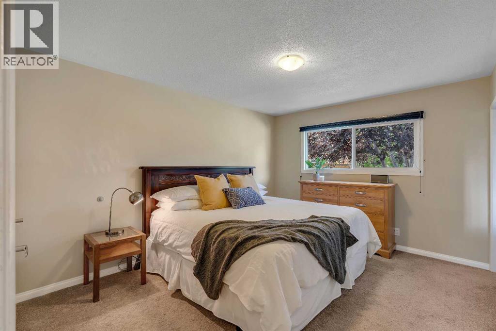 10219 7 Street Southwest - Photo 17