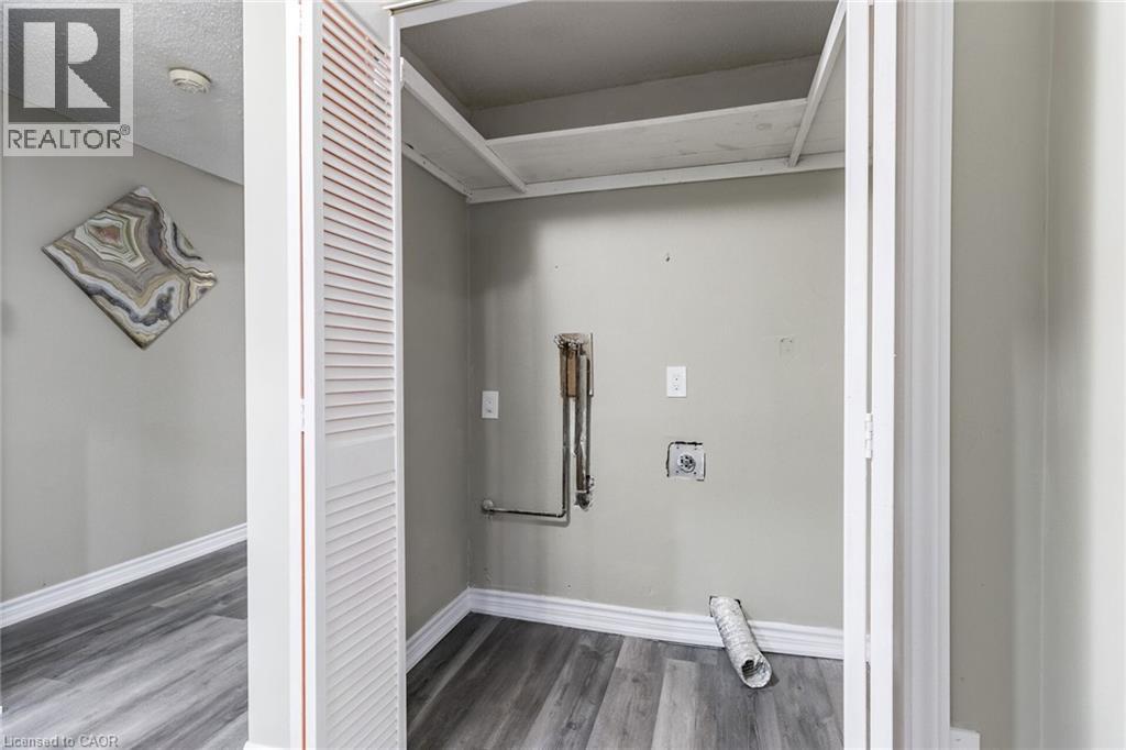 15 SPIERS Crescent - 42