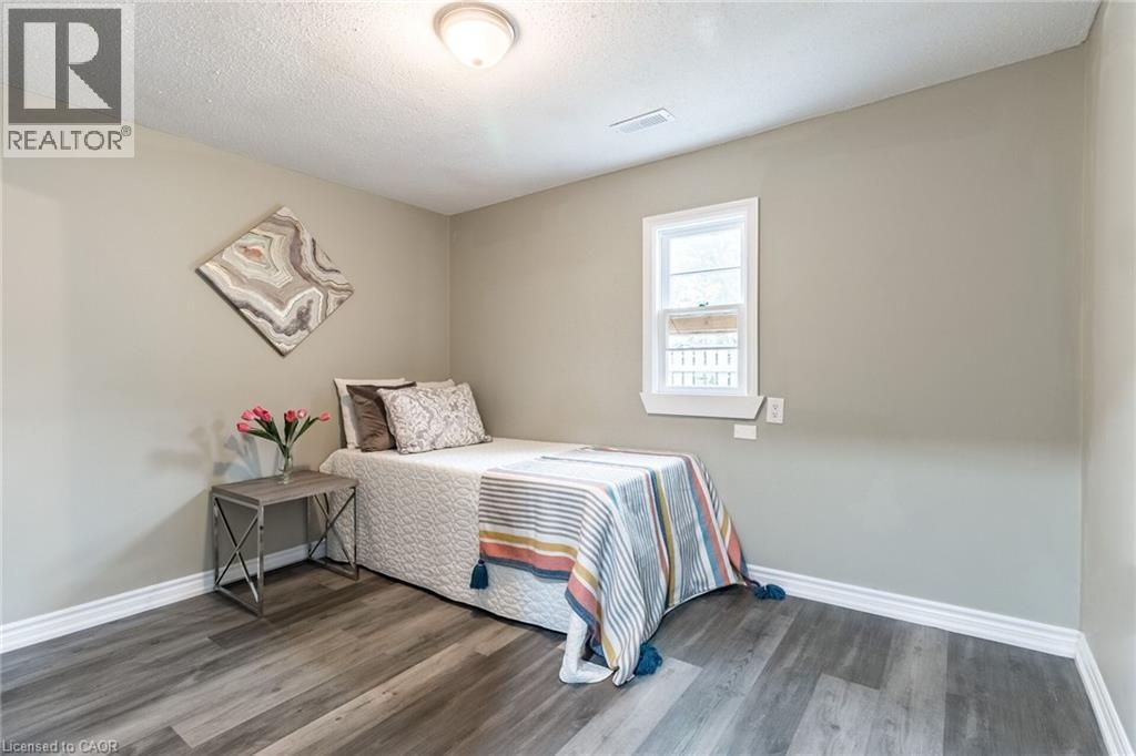15 SPIERS Crescent - 37