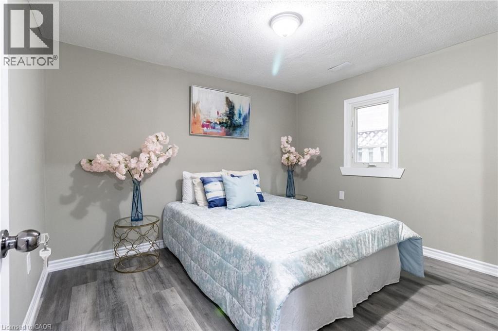 15 SPIERS Crescent - 40