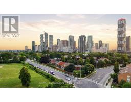 Ph 02 - 30 Elm Drive W, Mississauga, ON L5B0N6 Photo 7