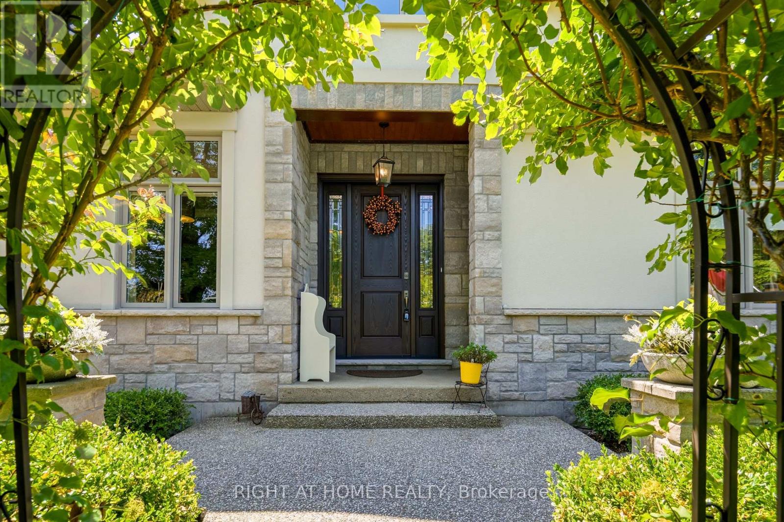 411 NASSAU STREET - 7