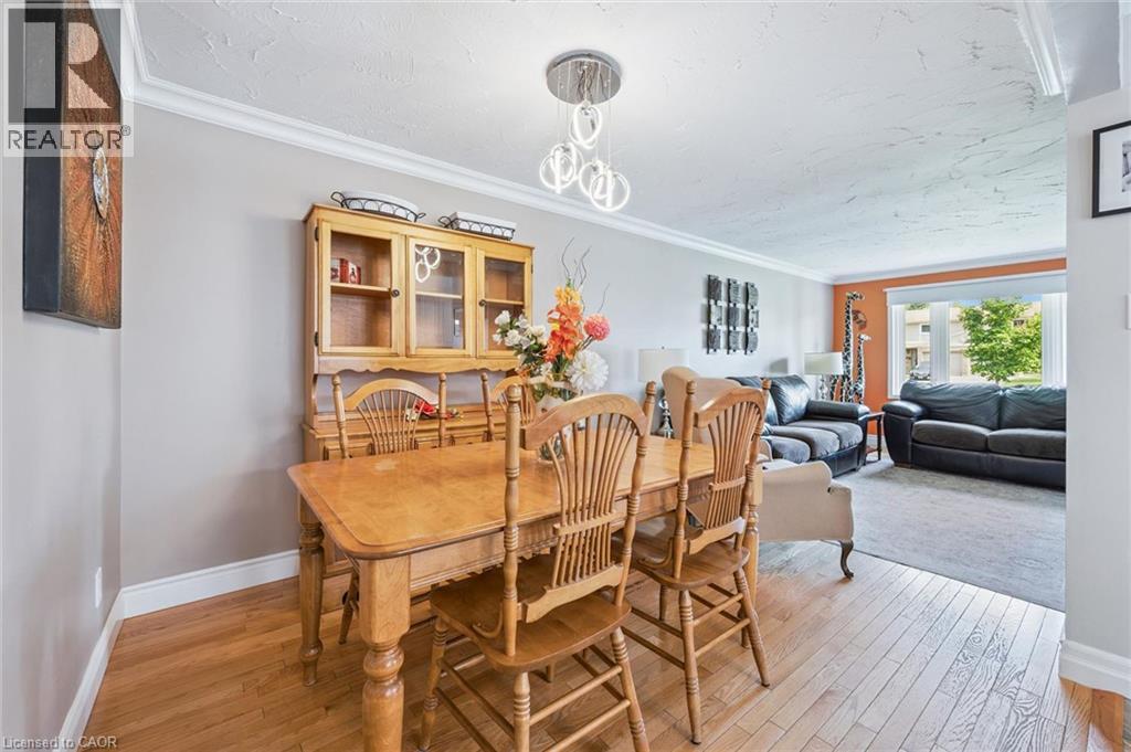 847 DOON VILLAGE Road - 17