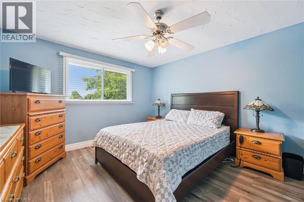 847 DOON VILLAGE Road - 18