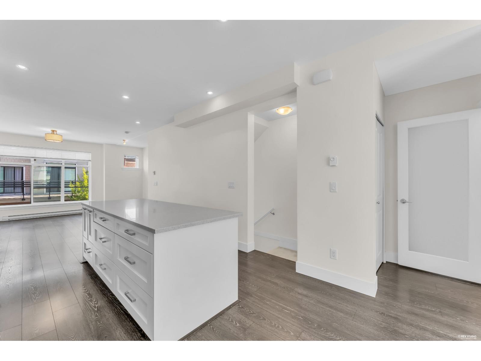 3 Bed, 3 Bath House for Sale in Surrey – 11 9989 E BARNSTON DRIVE, Surrey – MLS# R3154037 - Image 17