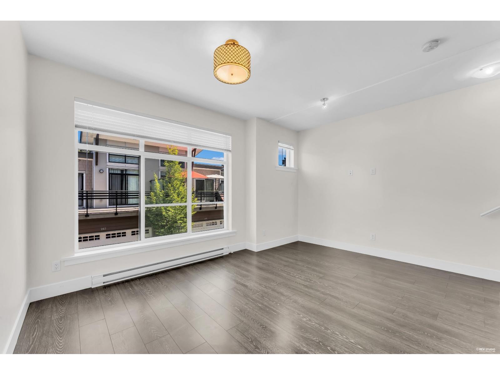 3 Bed, 3 Bath House for Sale in Surrey – 11 9989 E BARNSTON DRIVE, Surrey – MLS# R3154037 - Image 20