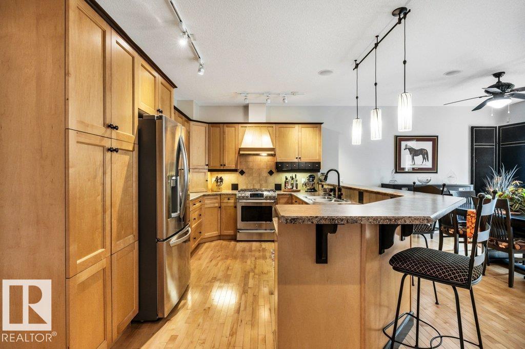 #19 50 Oakridge DR S - 12