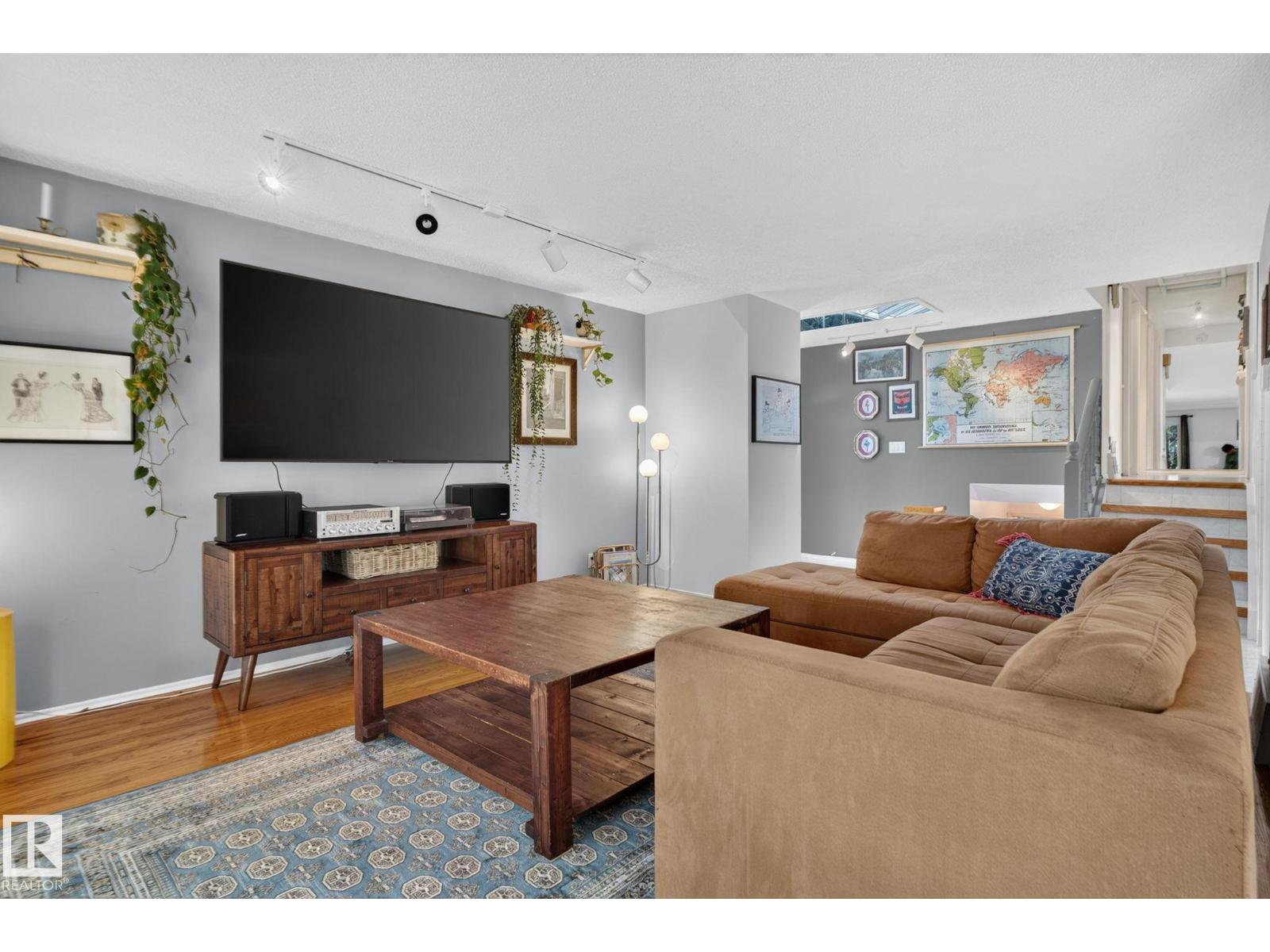 12 LATIMER PL - Image 14