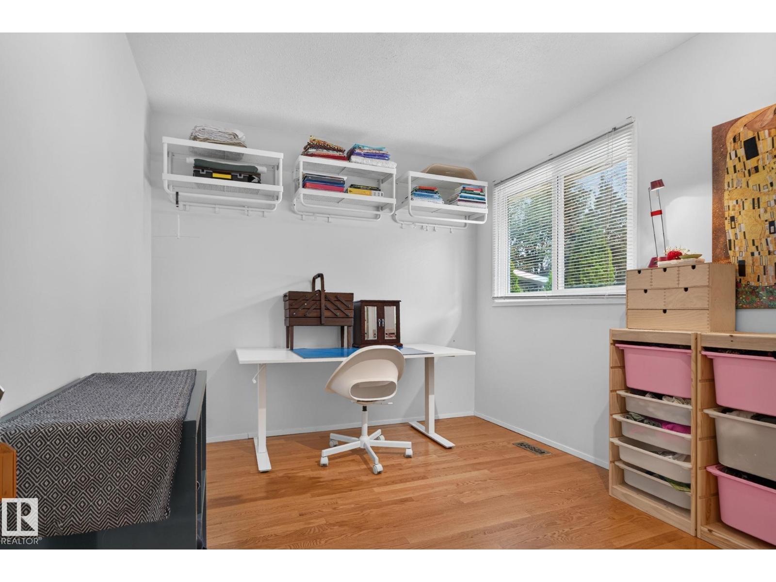12 LATIMER PL - Image 26
