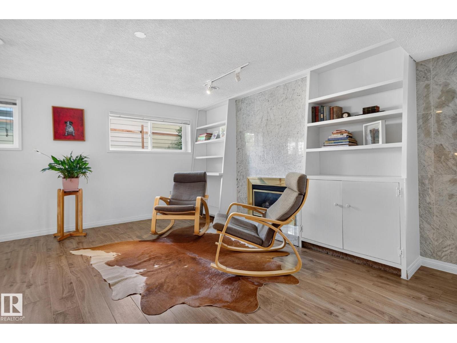 12 LATIMER PL - Image 31