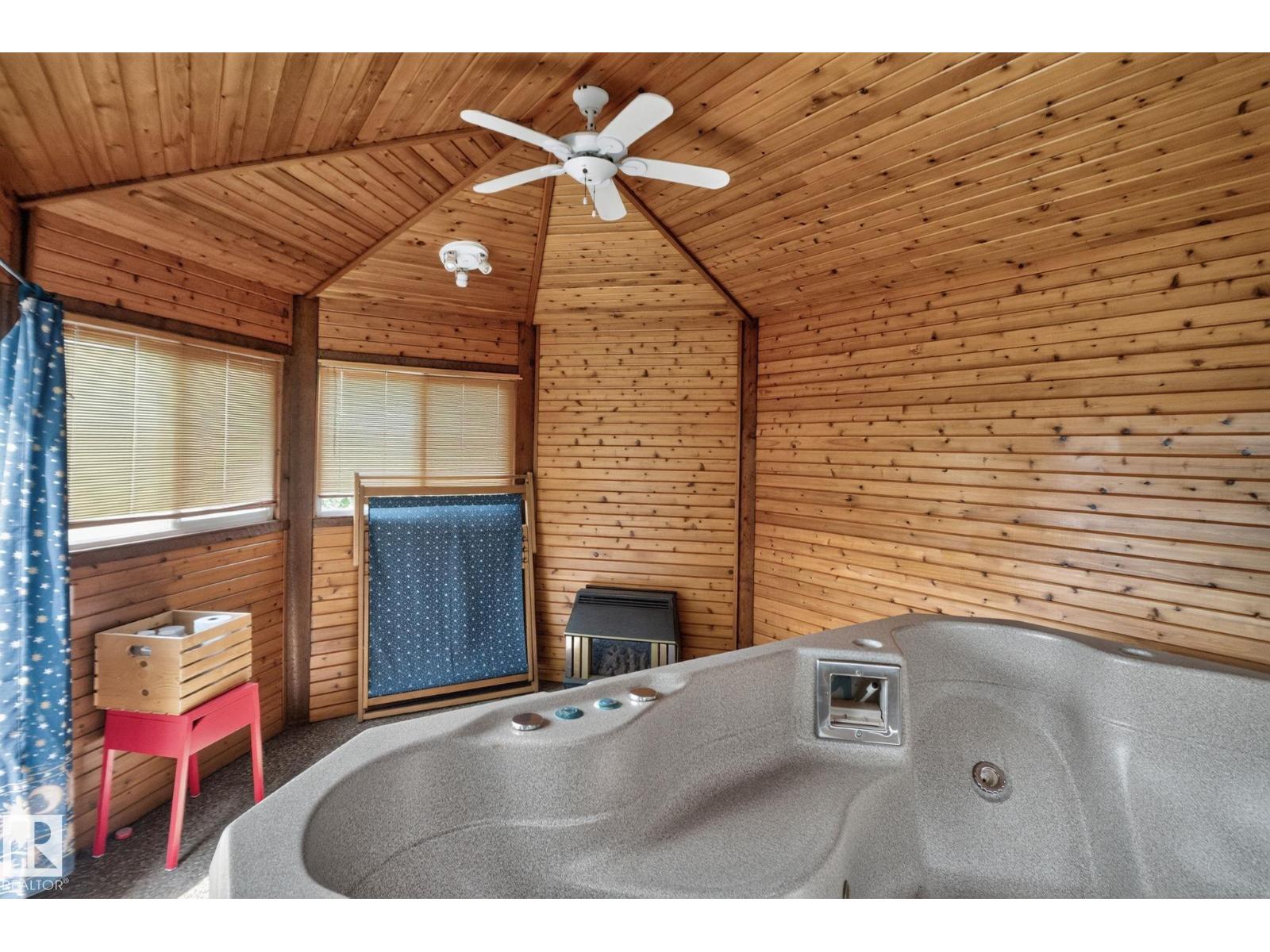 12 LATIMER PL - Image 49