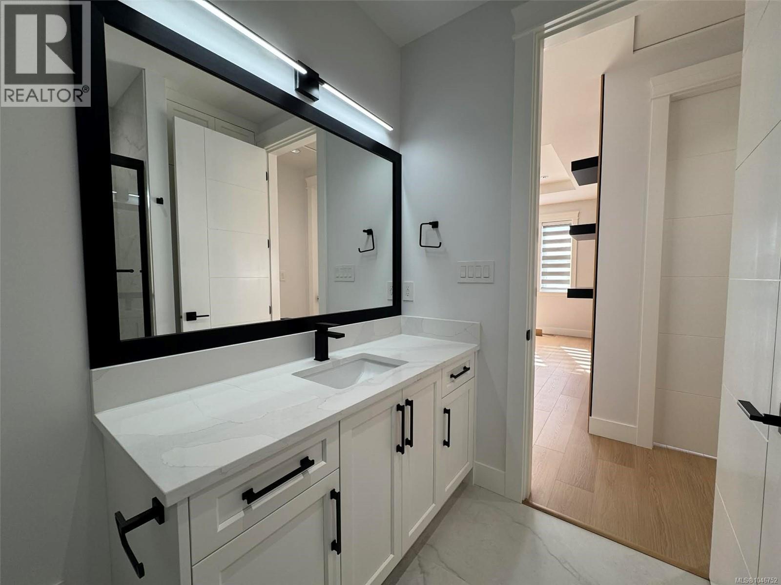 2684 12th Ave - Image 30