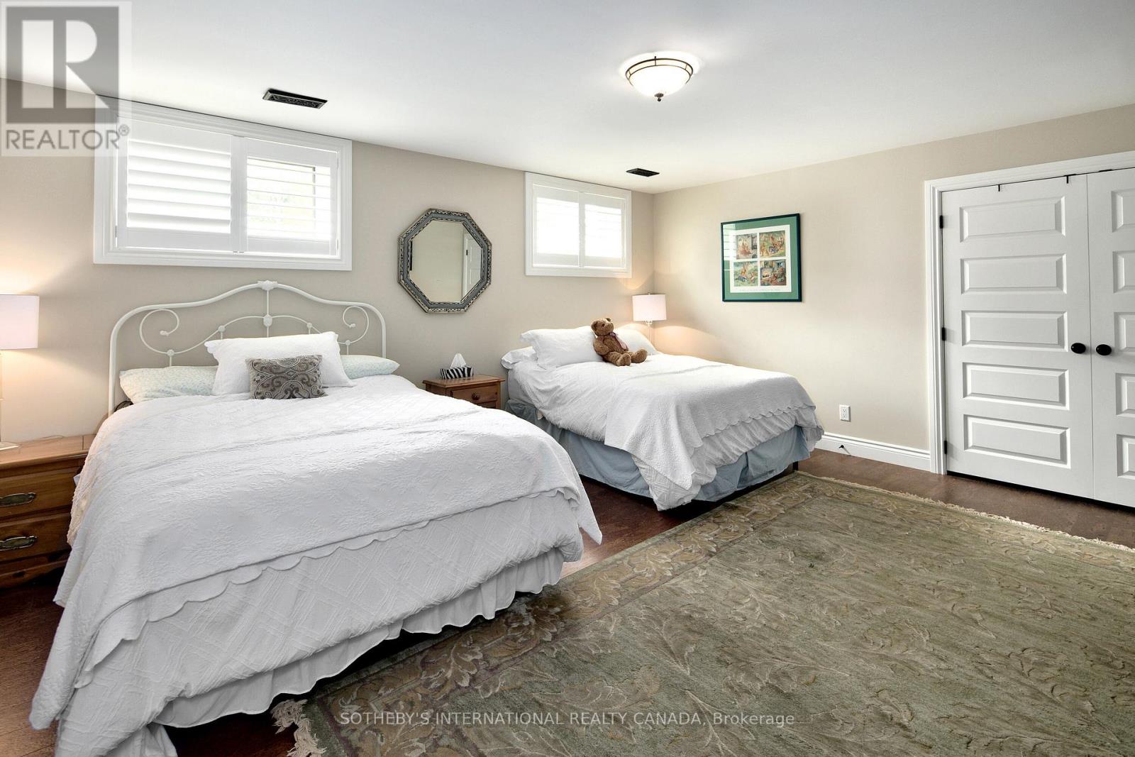 156 BARTLETT BOULEVARD - Image 21