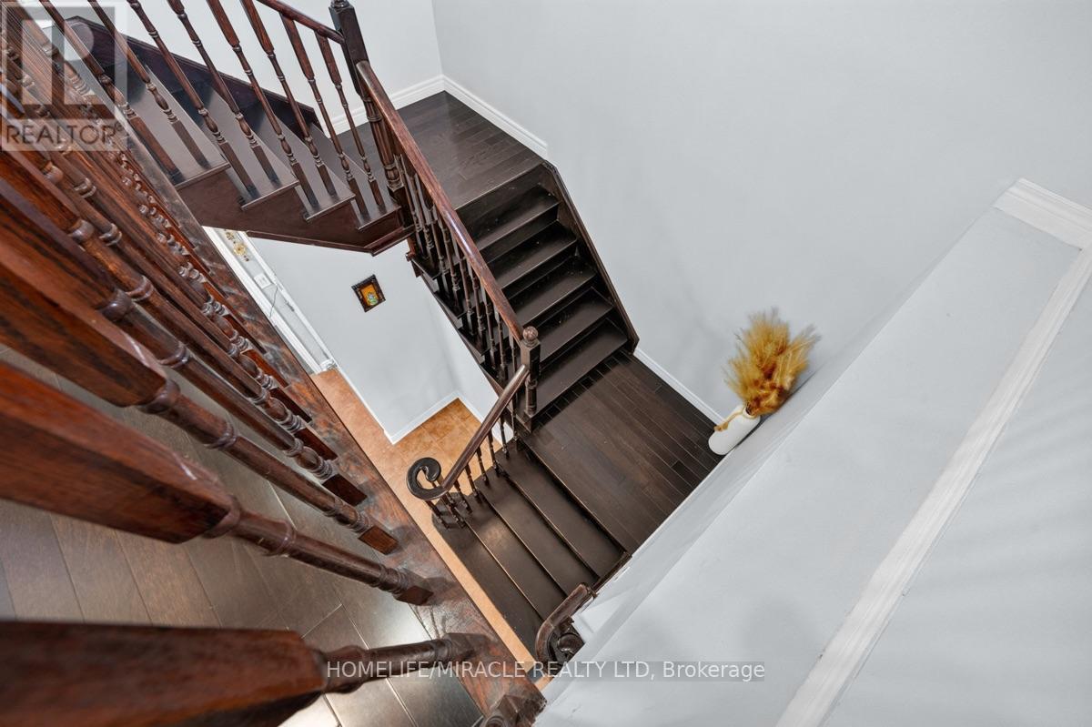 21 CHALKFARM CRESCENT - Image 12