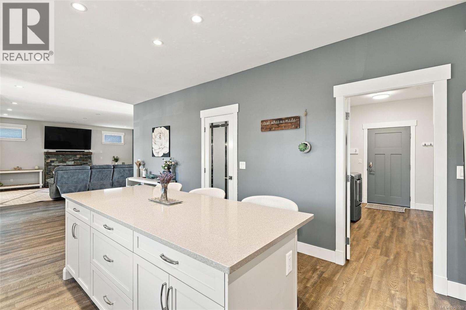 3793 Marjorie Way - 22