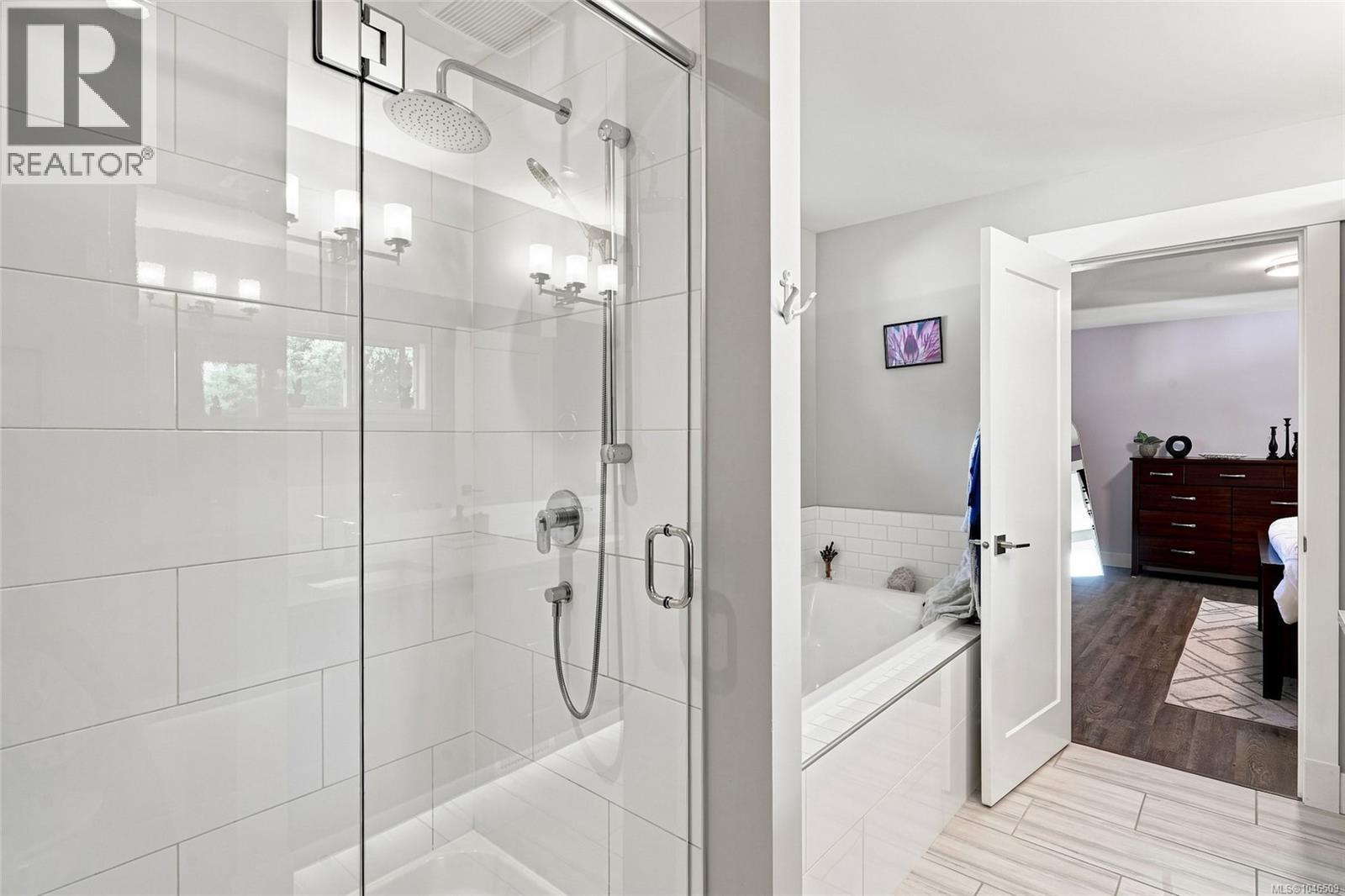 3793 Marjorie Way - 33