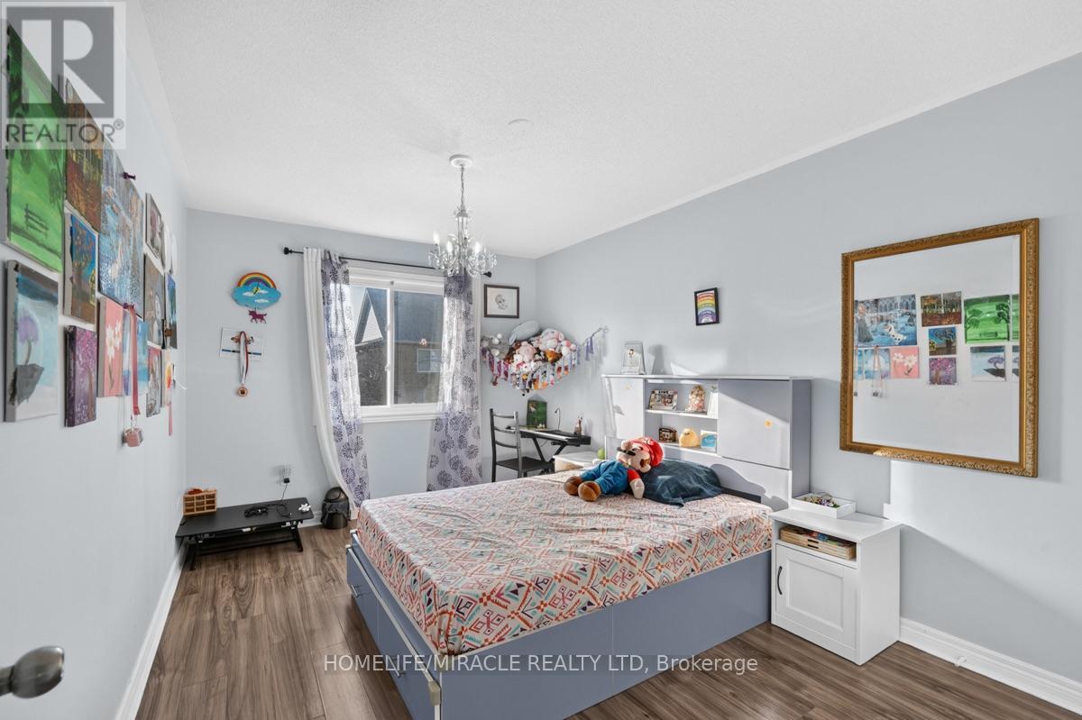 21 CHALKFARM CRESCENT - 15