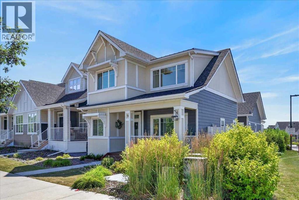 9 Drake Landing Square, Drake Landing, Okotoks photo 2