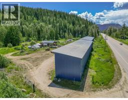1940 Trans Can Highway, Sicamous, BC V0E2V0 Photo 47