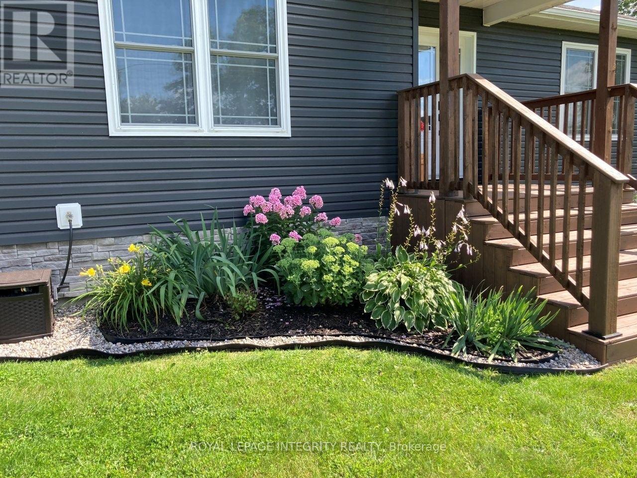 165 BRISTOW DRIVE - 8