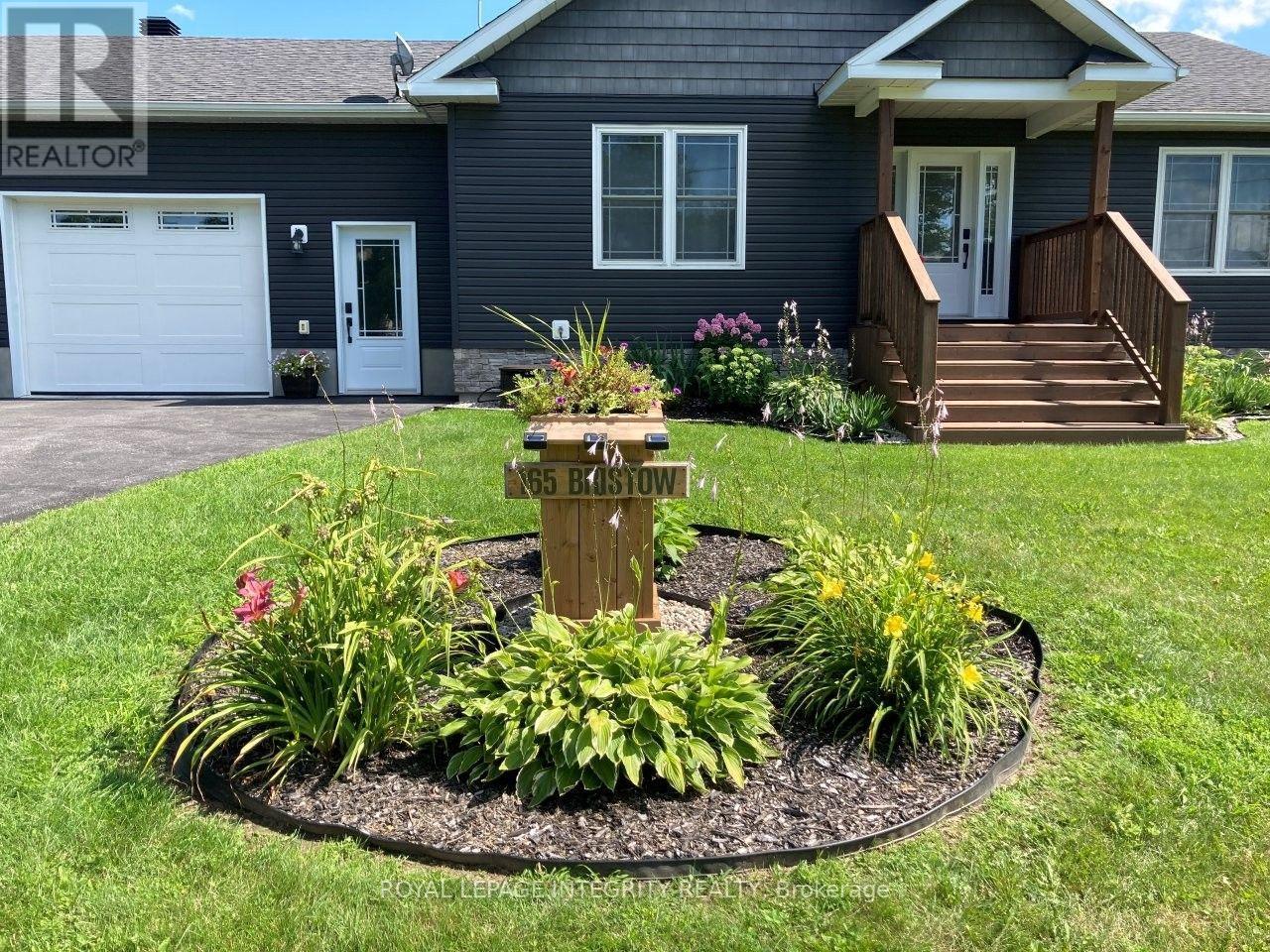 165 BRISTOW DRIVE - 4