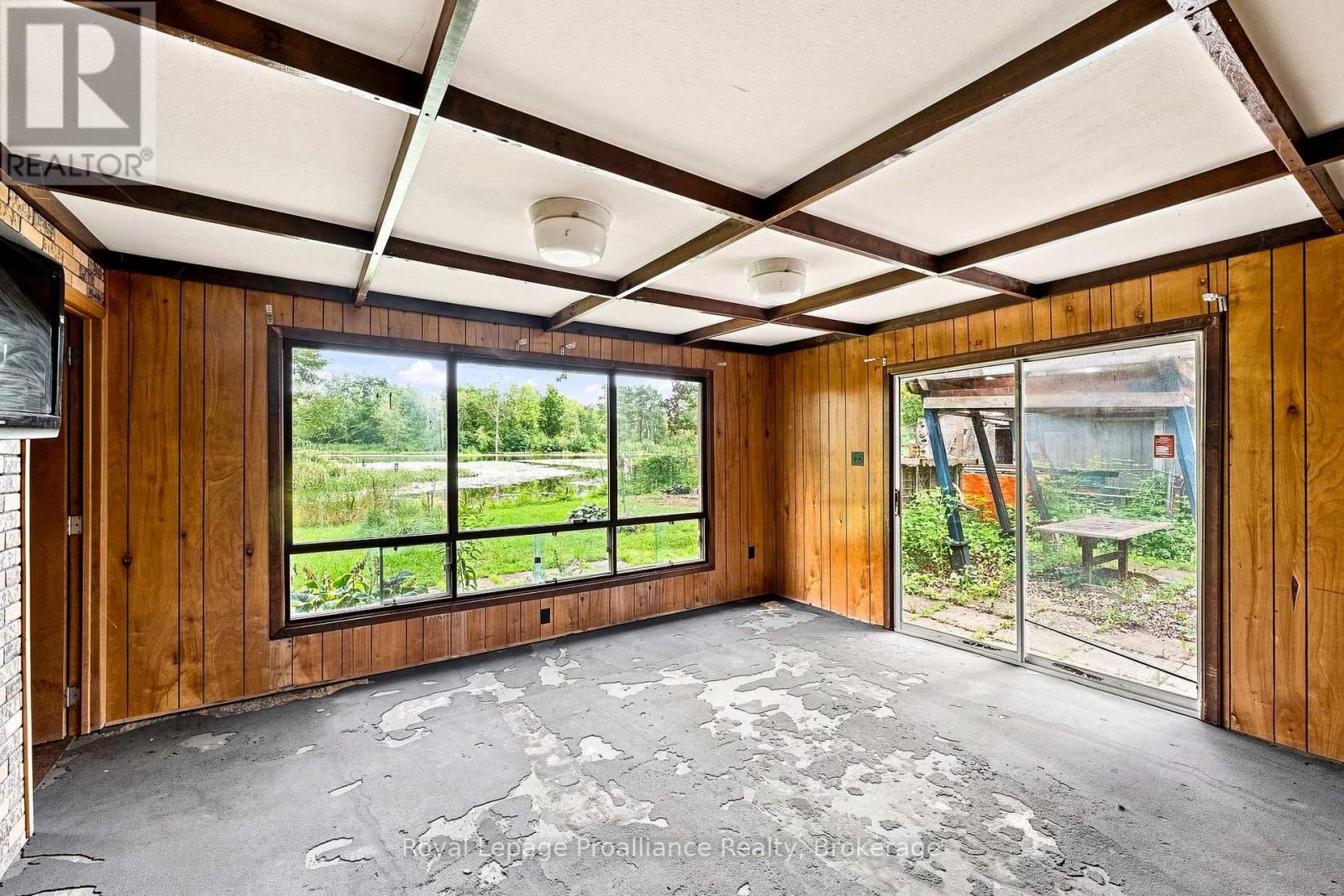 43 LAGUNA ROAD - 14