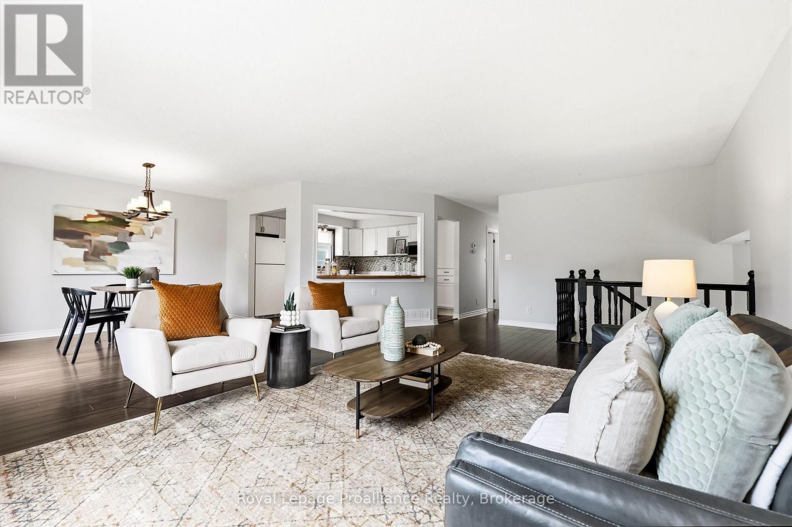 158 ONTARIO STREET - Image 12