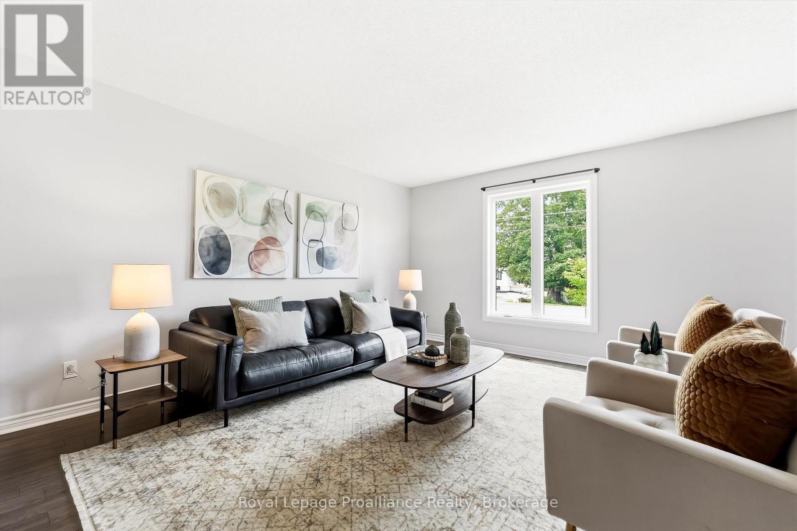 158 ONTARIO STREET - 9