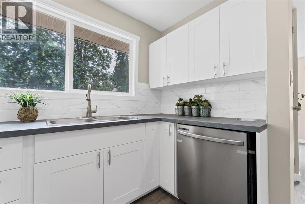 729 3 Street Northwest - Photo 16