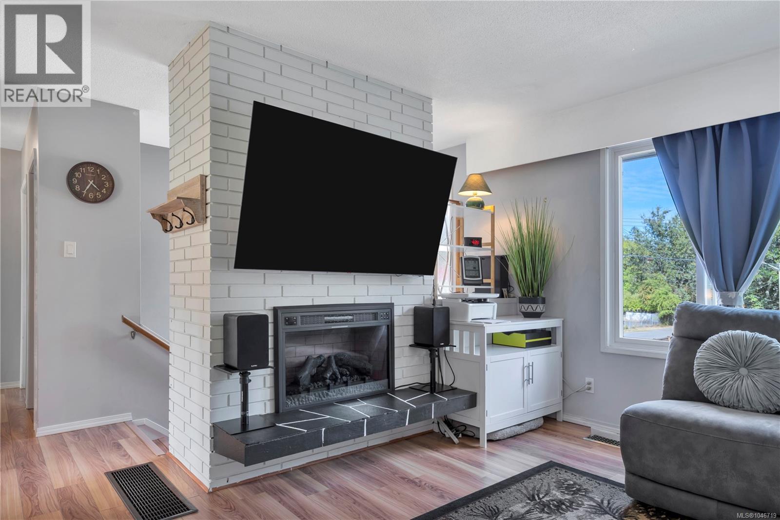 195 Adams Ave - Image 9