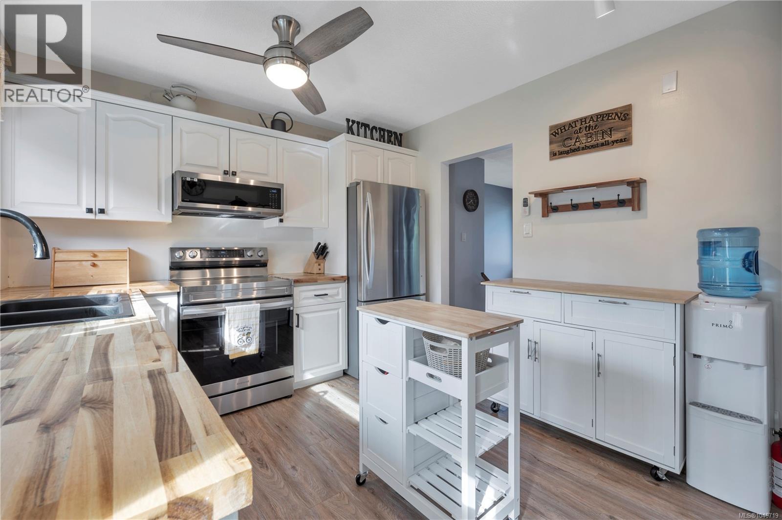 195 Adams Ave - Image 16