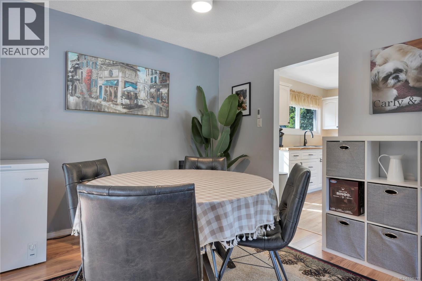 195 Adams Ave - 14