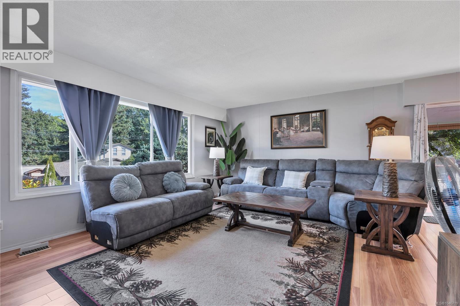 195 Adams Ave - Image 5
