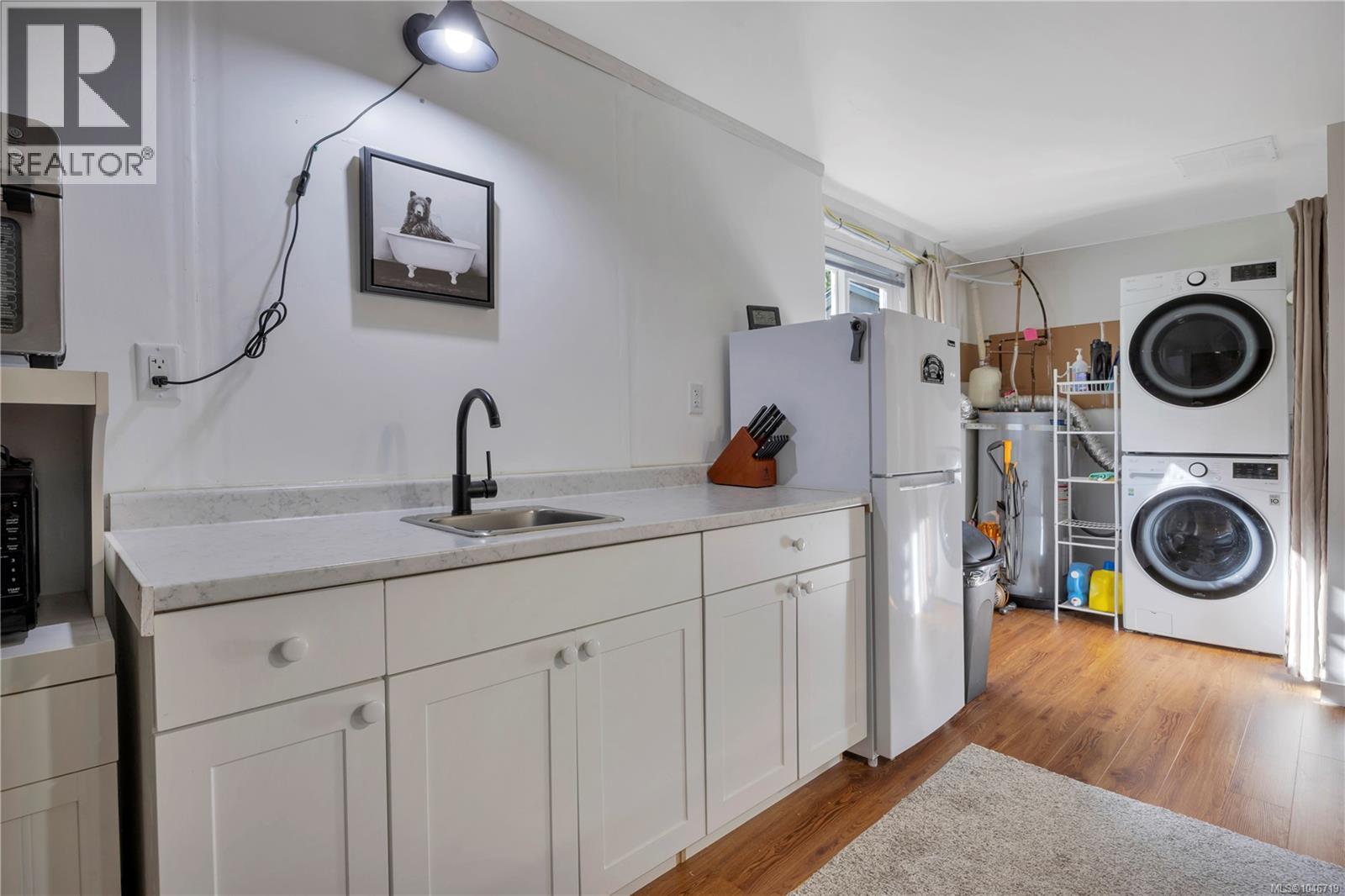 195 Adams Ave - Image 35