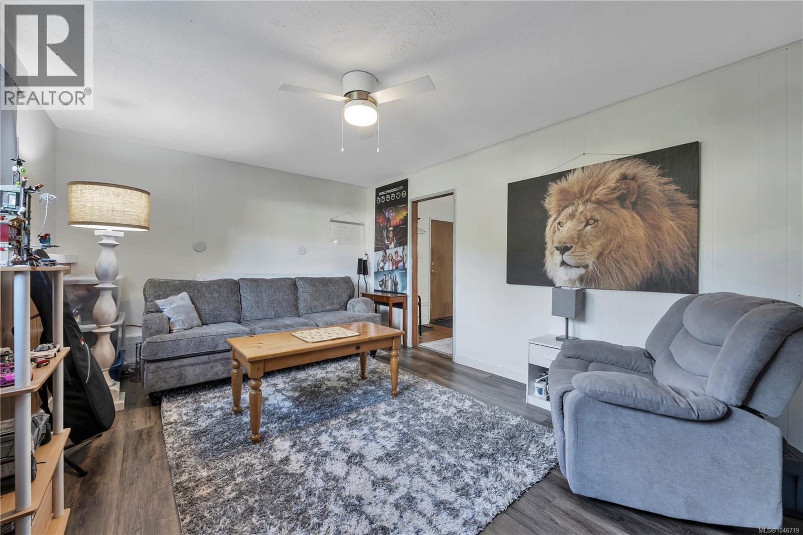 195 Adams Ave - Image 37