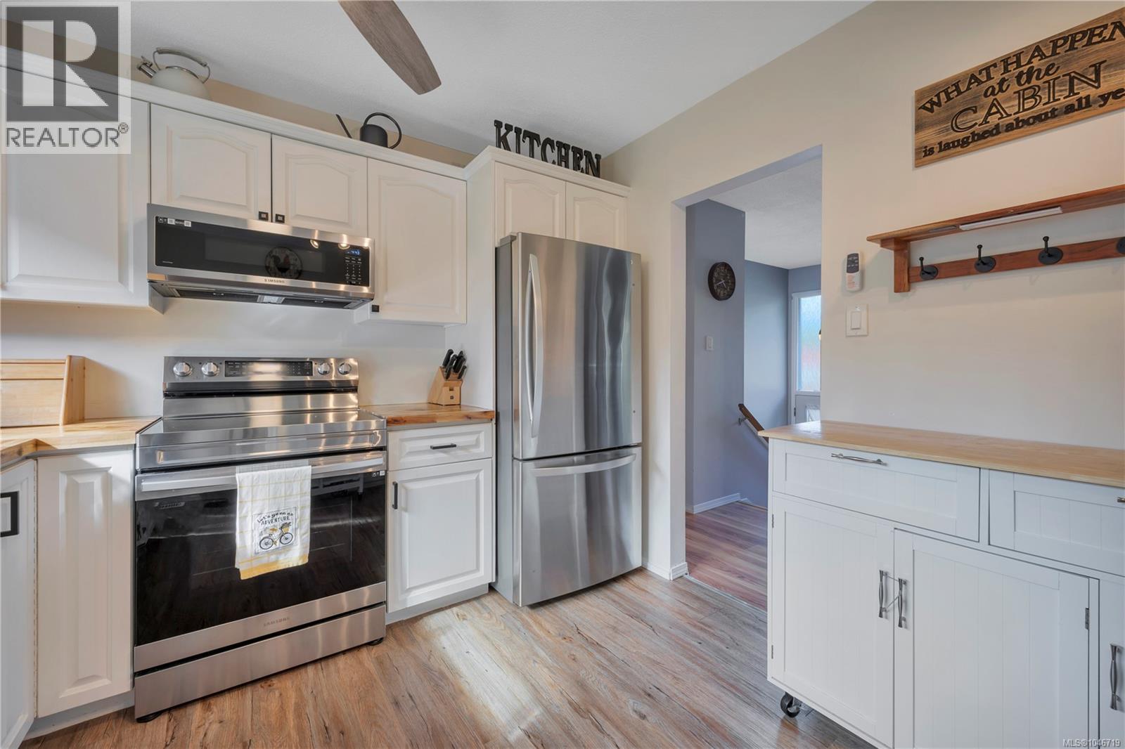 195 Adams Ave - Image 19