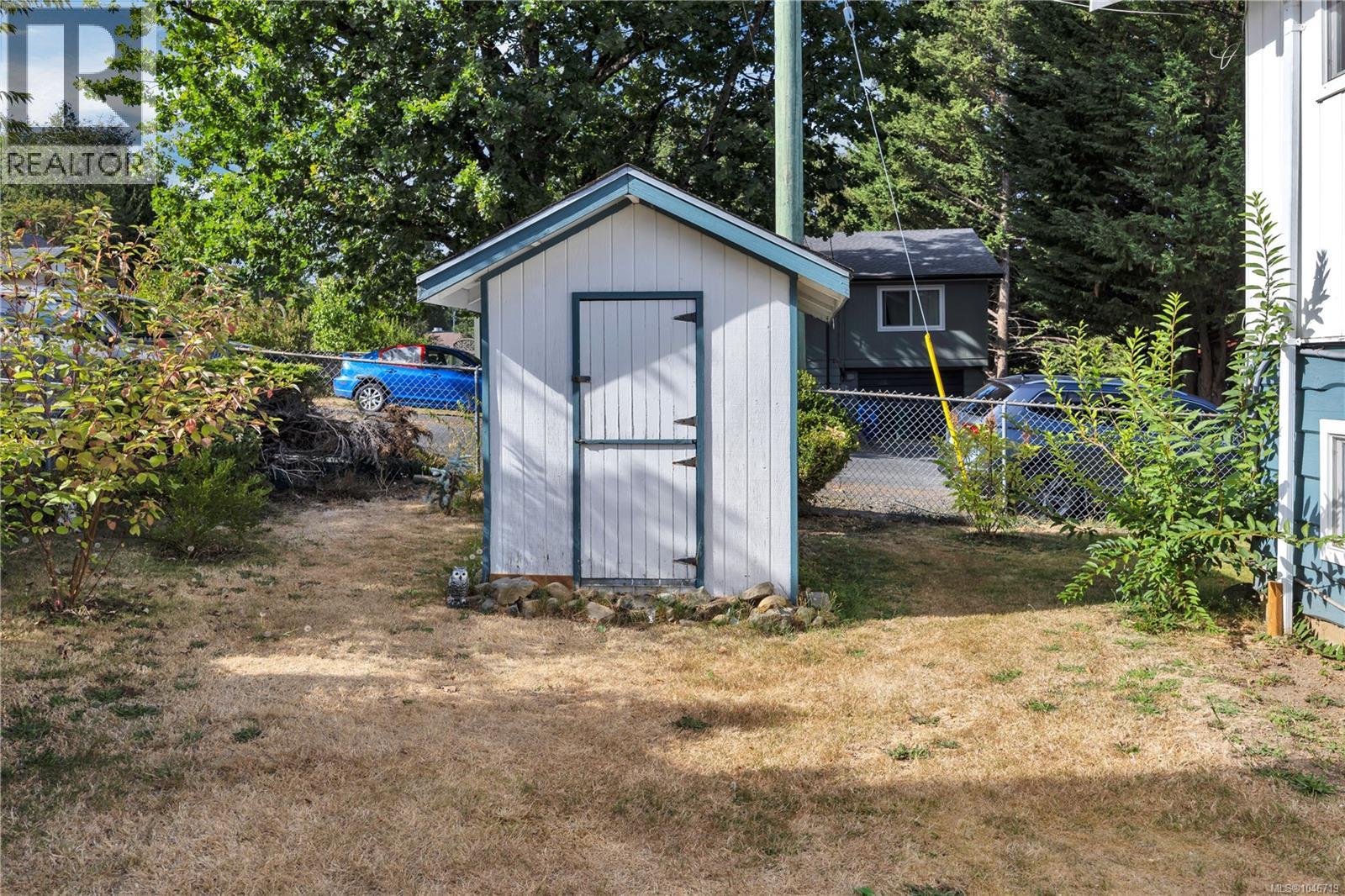 195 Adams Ave - Image 49