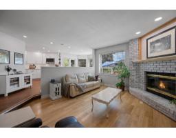 16614 Cherryhill Crescent, Surrey, BC V2W0A8 Photo 12