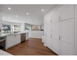 16614 Cherryhill Crescent, Surrey, BC V2W0A8 Photo 8