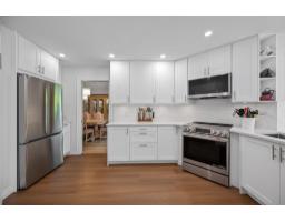 16614 Cherryhill Crescent, Surrey, BC V2W0A8 Photo 7