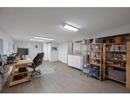16614 Cherryhill Crescent, Surrey, BC V2W0A8 Photo 26