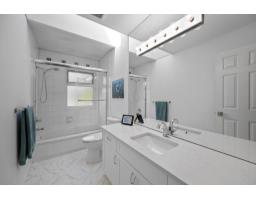 16614 Cherryhill Crescent, Surrey, BC V2W0A8 Photo 24