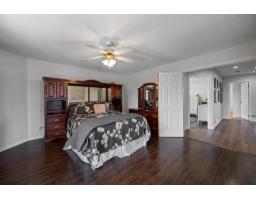 16614 Cherryhill Crescent, Surrey, BC V2W0A8 Photo 18
