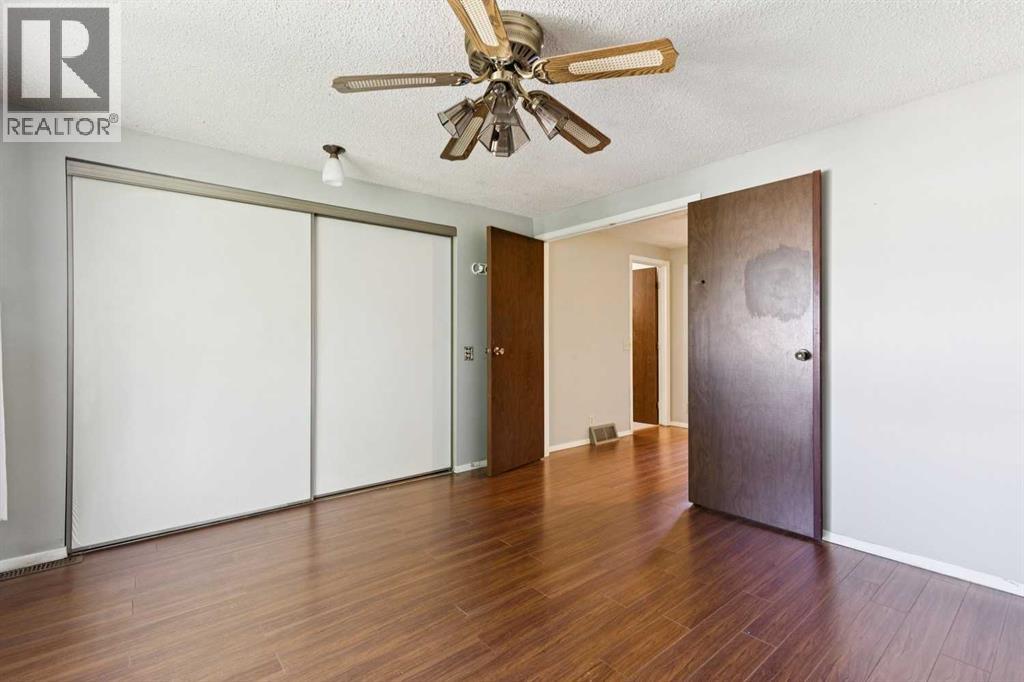 864 Queensland Drive Southeast - Photo 17