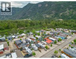 1383 Silver Sands Road Unit# 109, Sicamous, BC V0E2V4 Photo 25